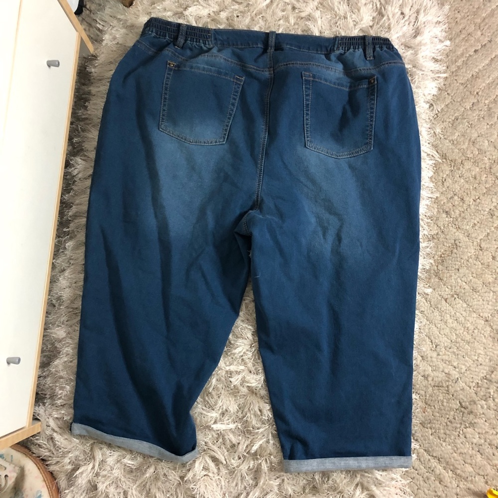 Rolled Hem Jeans - Picture 5 of 7